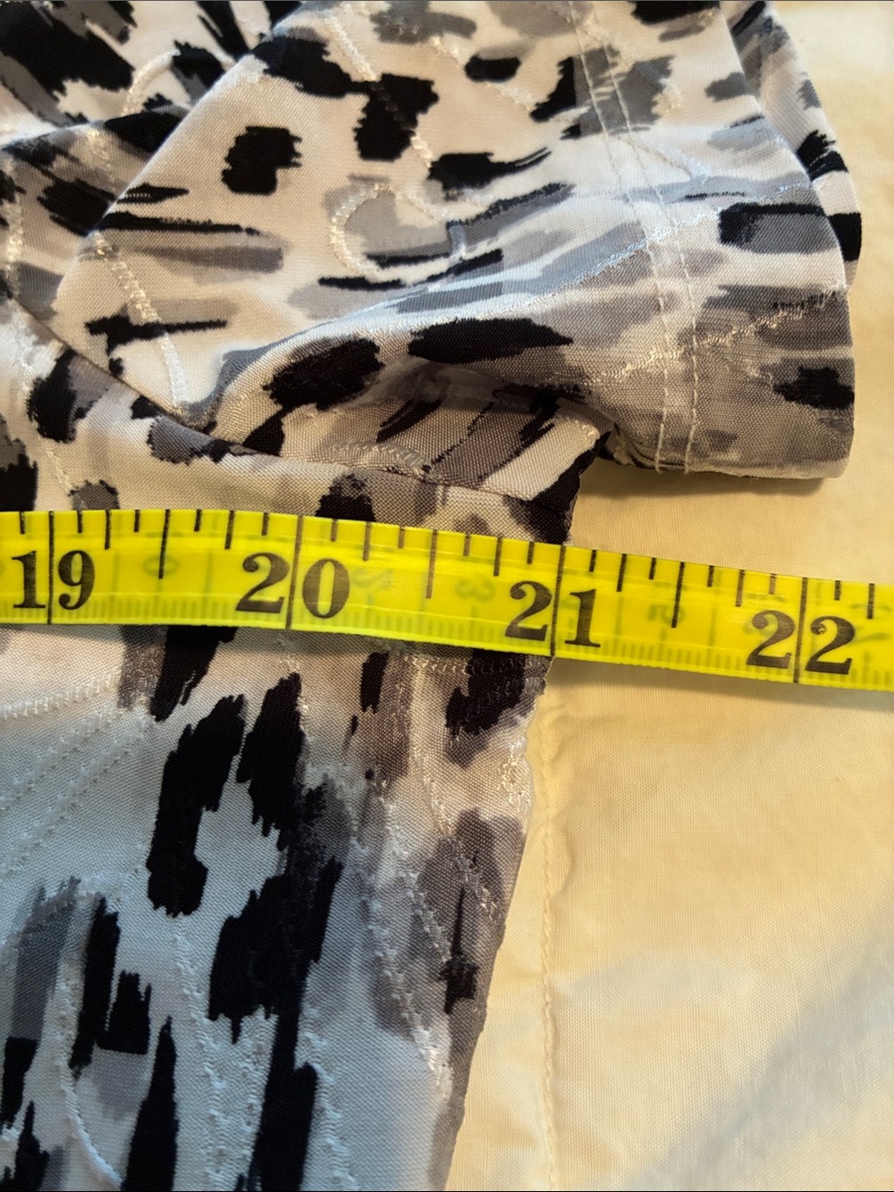 JM Collection Short Sleeve Animal Print Tee in Black and Gray